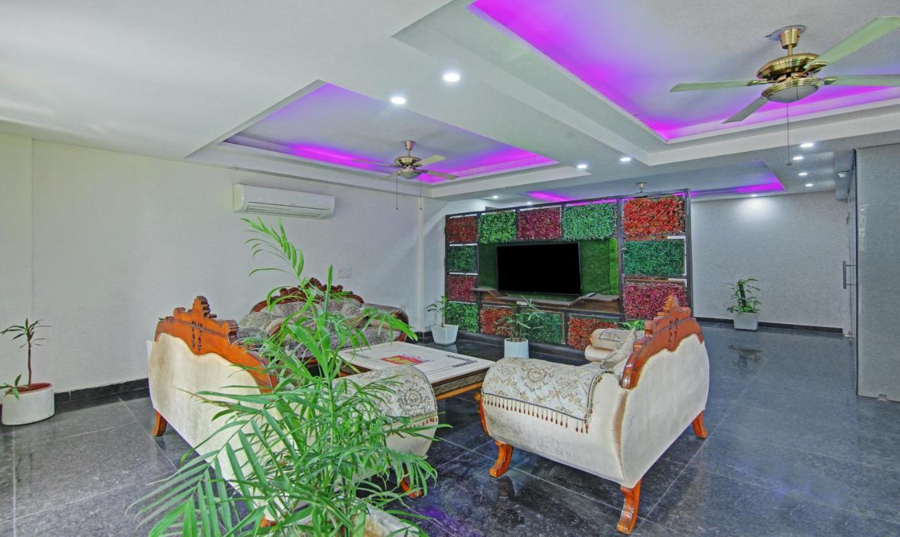 Itsy Hotels Nyra غورغاون المظهر الخارجي الصورة